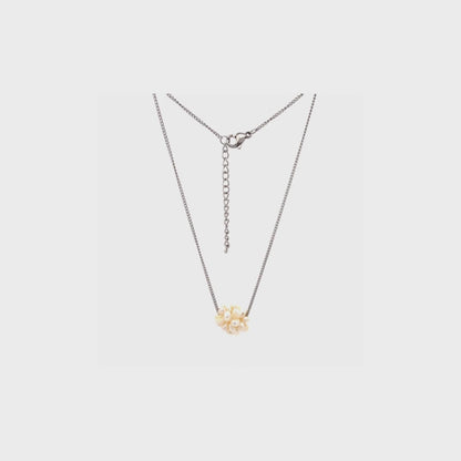 PEONI Pearl Necklace